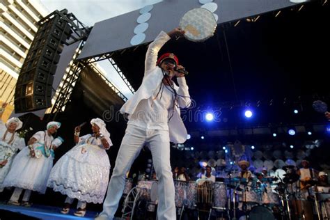 Carlinhos Brown Concert: A Celebration of Brazilian Rhythm and Joy!