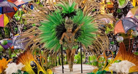 Iza's Carnaval Extravaganza: A Spectacle of Music, Dance, and Unexpected Surprises!